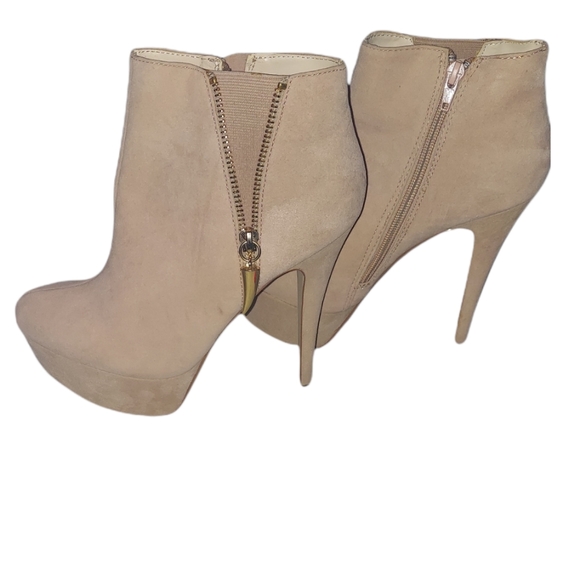 Rouge heels NWOT 425 - Picture 9 of 11